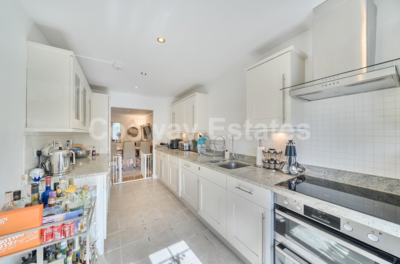 Bampton Drive, Mill Hill, NW7, London